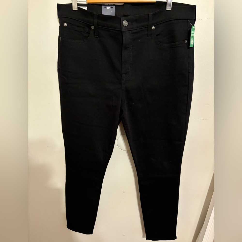 BNWT Womens Gap True Skinny High Rise Black Jeans size 34/18